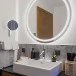 Kitzski Apartment Ski-In Ski-Out Accommodation