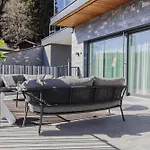 Kitzski Apartment Ski-In Ski-Out Accommodation מיטרסיל