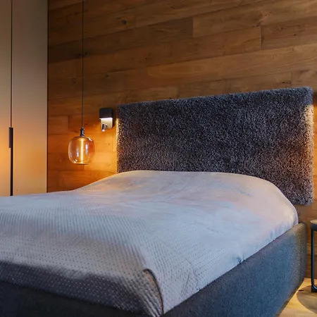 Kitzski Ski-in Ski-out Apartment *
