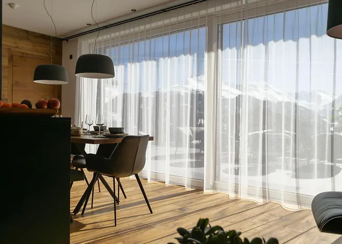 Kitzski Apartment Ski-In Ski-Out Accommodation